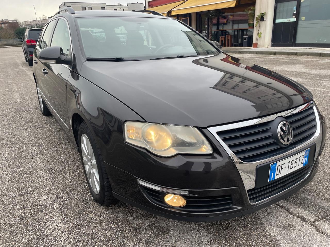 Volkswagen Passat 2.0 TDI . Highline €.2499