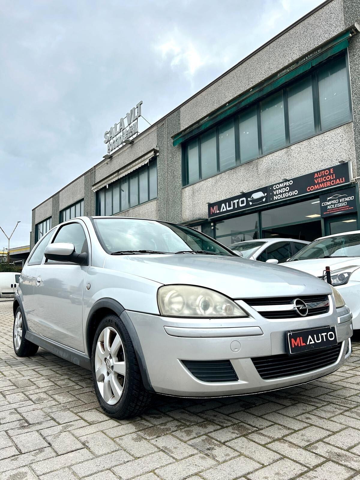 Opel Corsa 1.0i 12V cat 3 porte Club - OK NEOPATENTATO