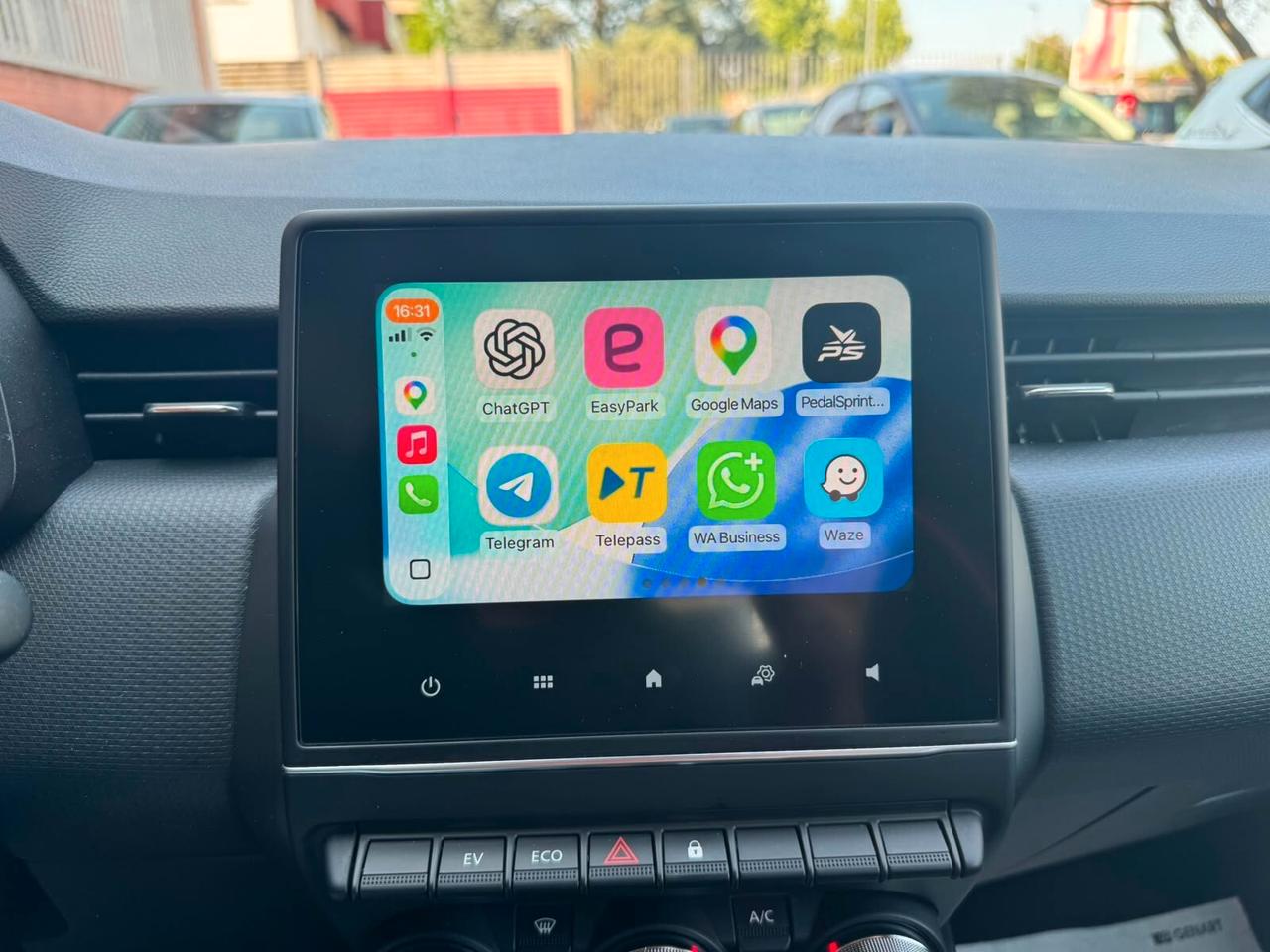 Renault Clio Full Hybrid E-Tech 145 CV 5 porte Equilibre