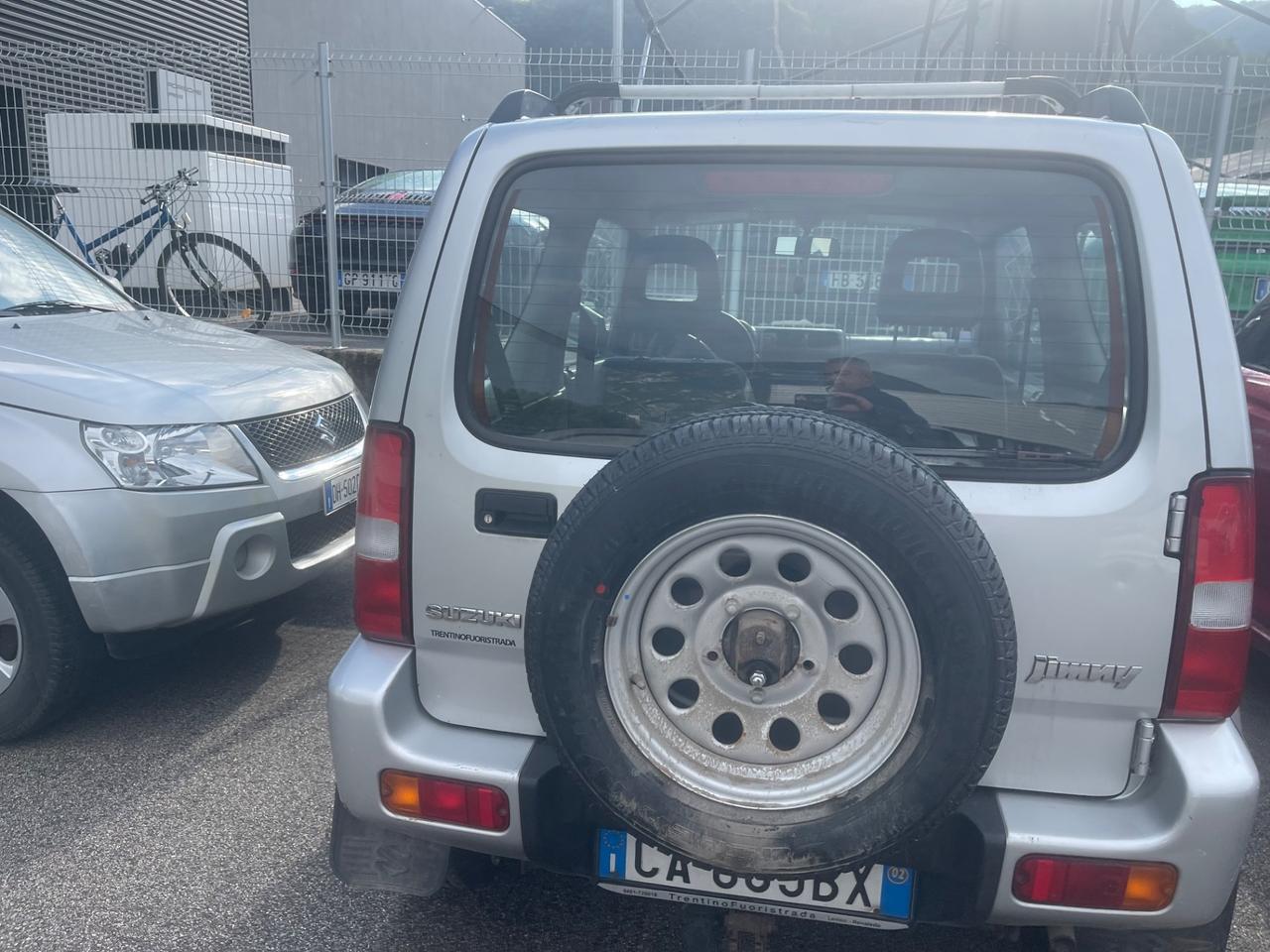 Suzuki Jimny 1.3i 16V cat 4WD JLX NEOPATENTATI