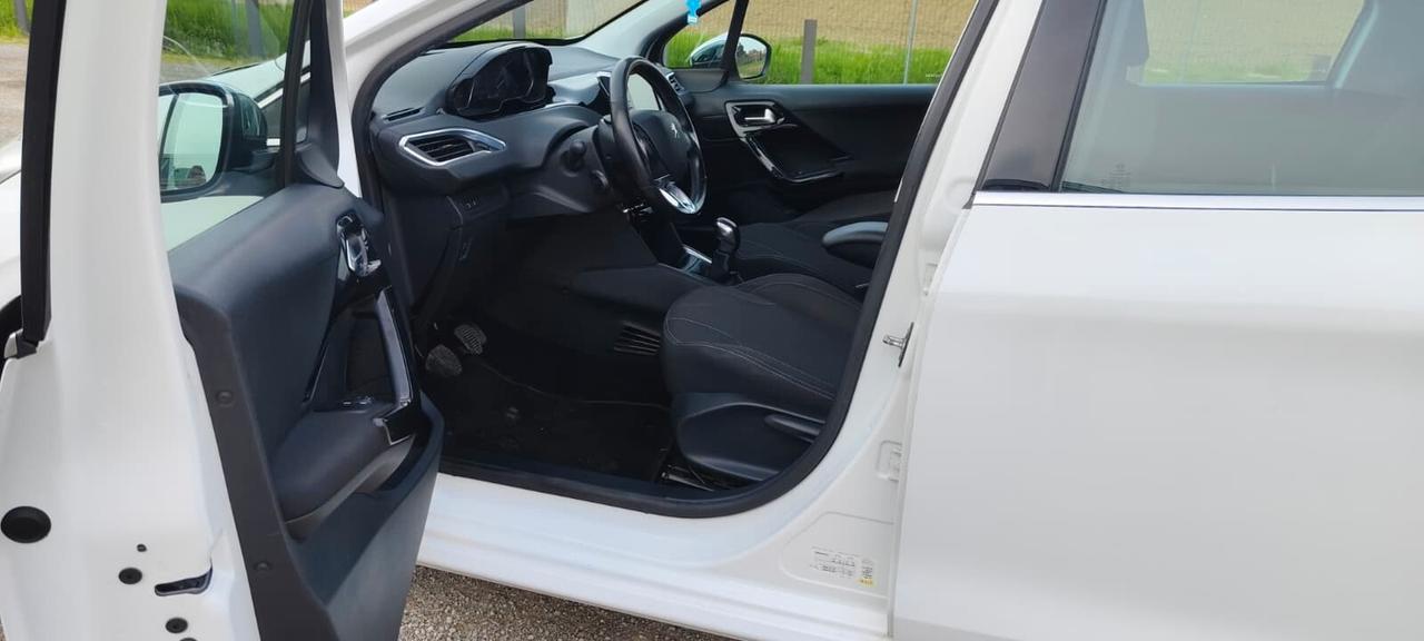 Peugeot 208 1.4 HDi 68 CV 5 porte Allure