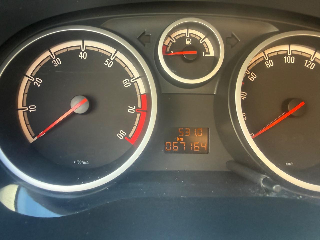 Opel Corsa 1.2 5 porte benzina