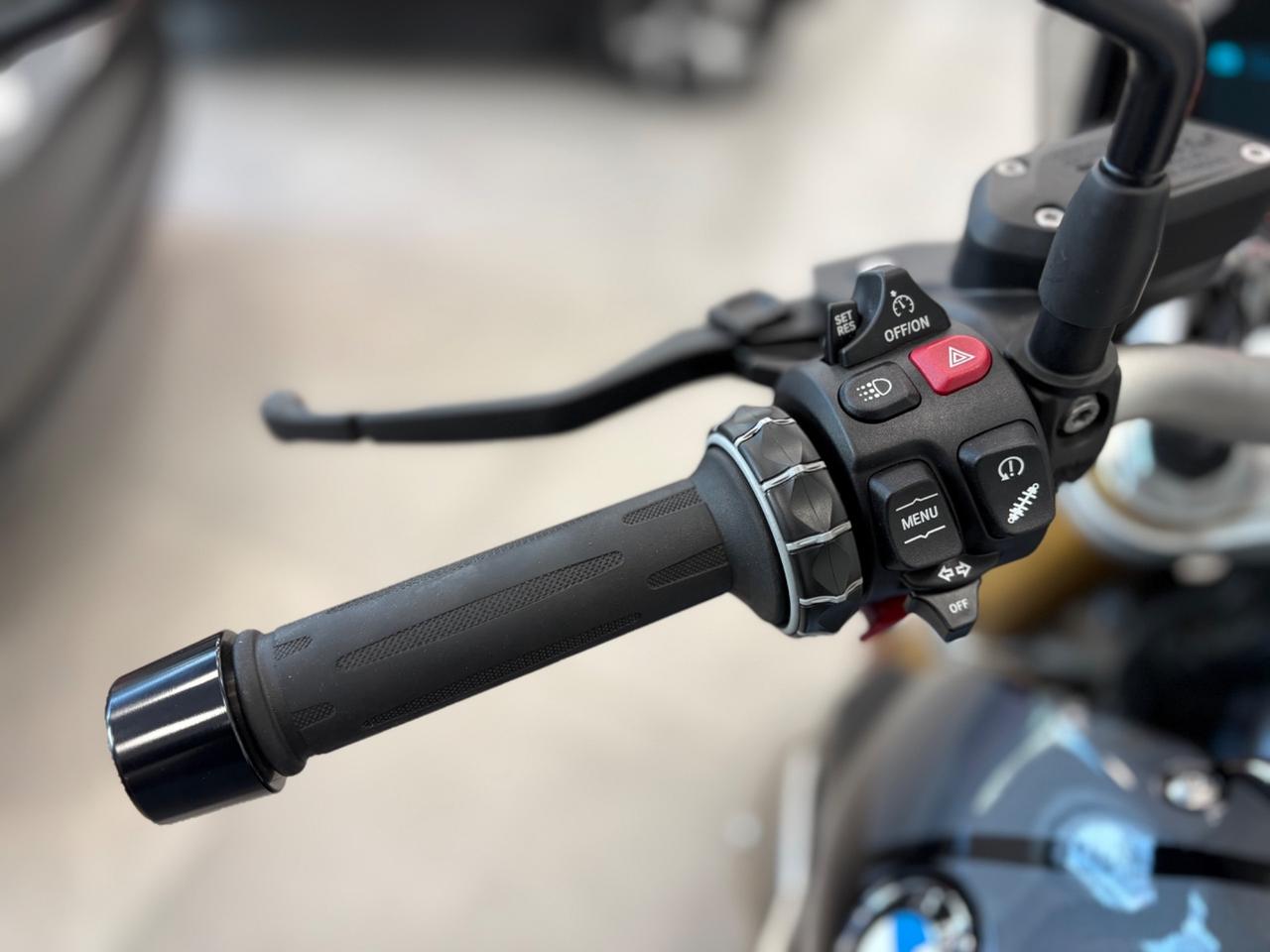 Bmw R 1250 Triple Black 2023 km 15000 AKRAPOVIC
