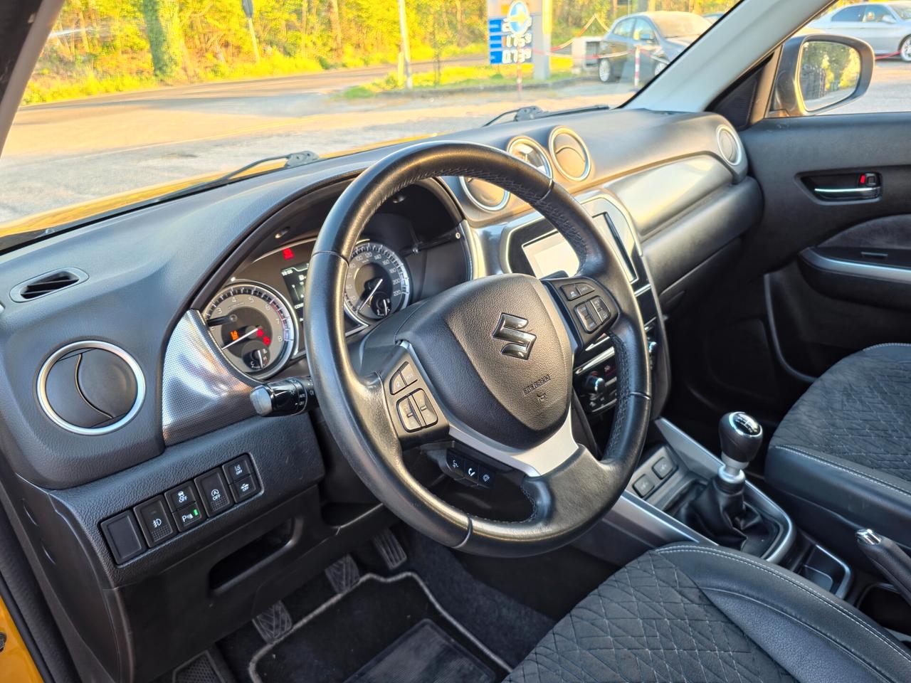 Suzuki Vitara 1.4 Hybrid Top CV-129 2020-E6 Manuale