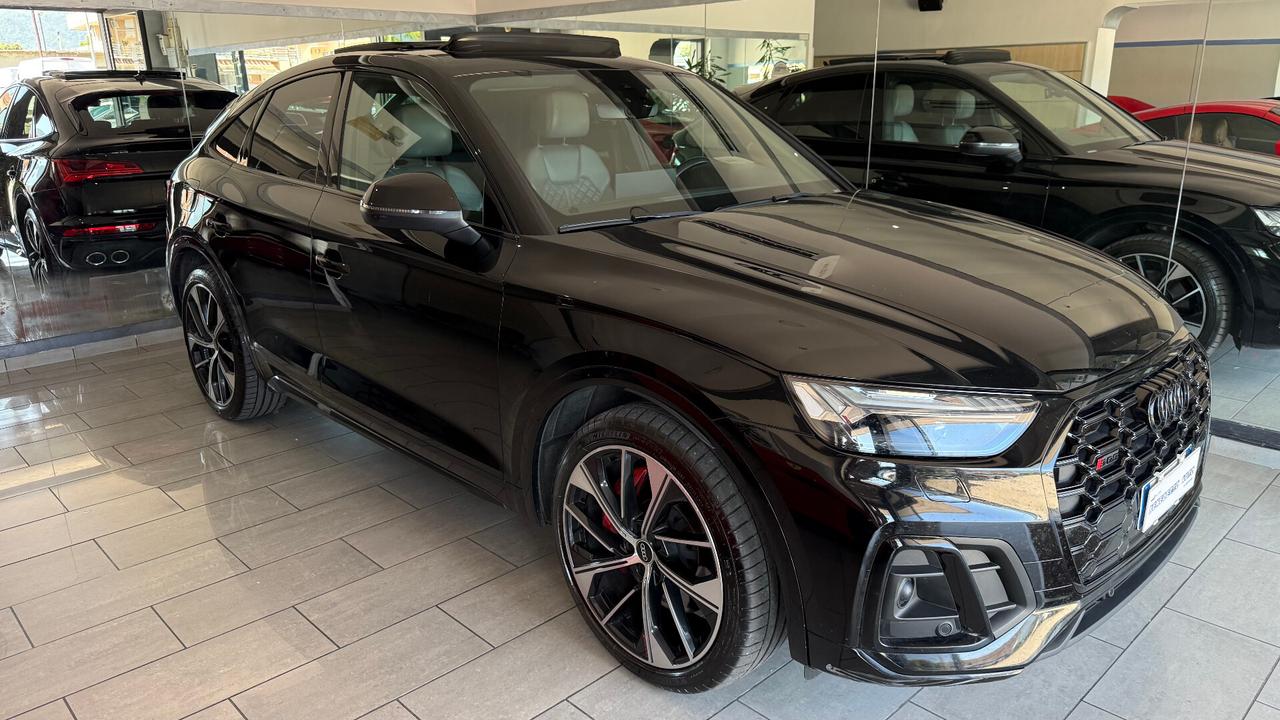 AUDI SQ5 SPORTBACK TETTO IDENTITY BLACK