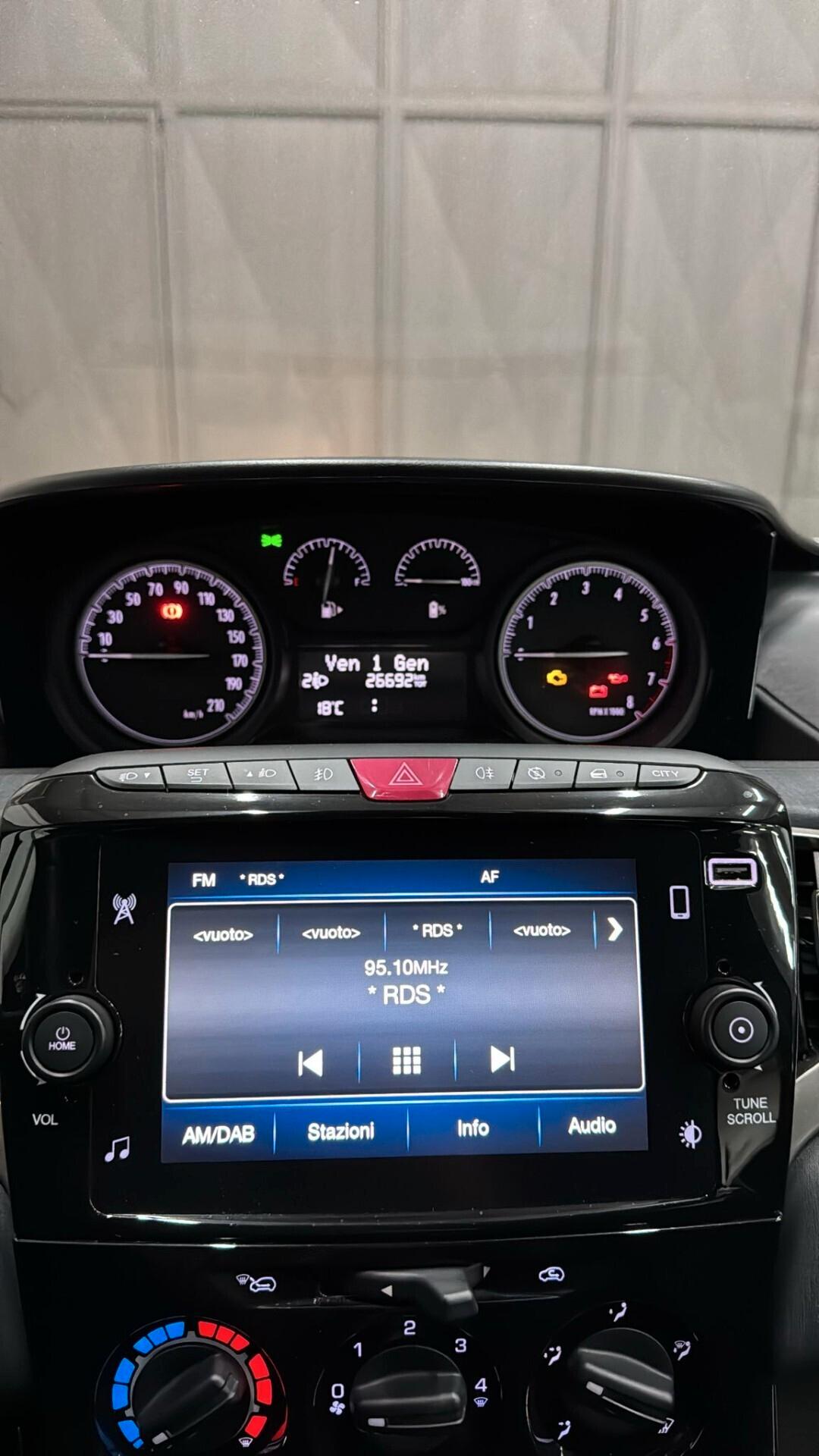Lancia Ypsilon 1.0 FireFly 5 porte S&S Hybrid Alberta Ferretti