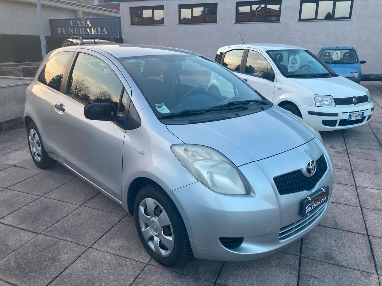 Toyota Yaris 1.0 3 porte