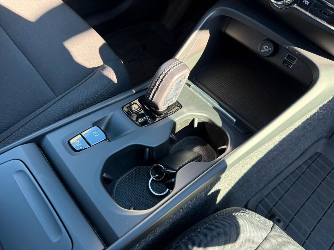 VOLVO XC40 MOMENTUM T2 1.5BENZINA 129CV AUTOMATICA EURO6B