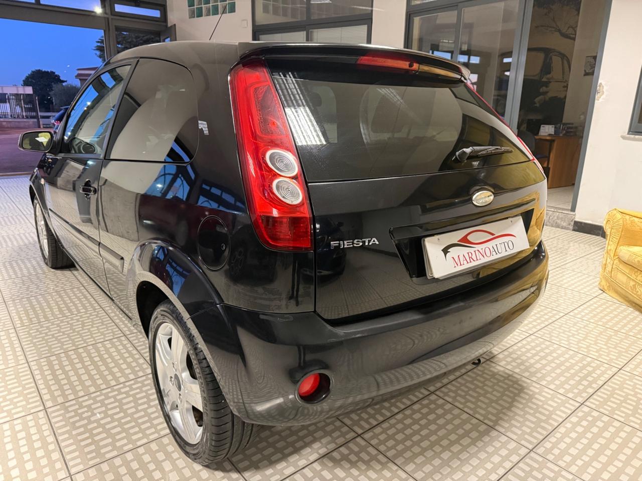 Ford Fiesta 1.2 16V 3p. Ghia