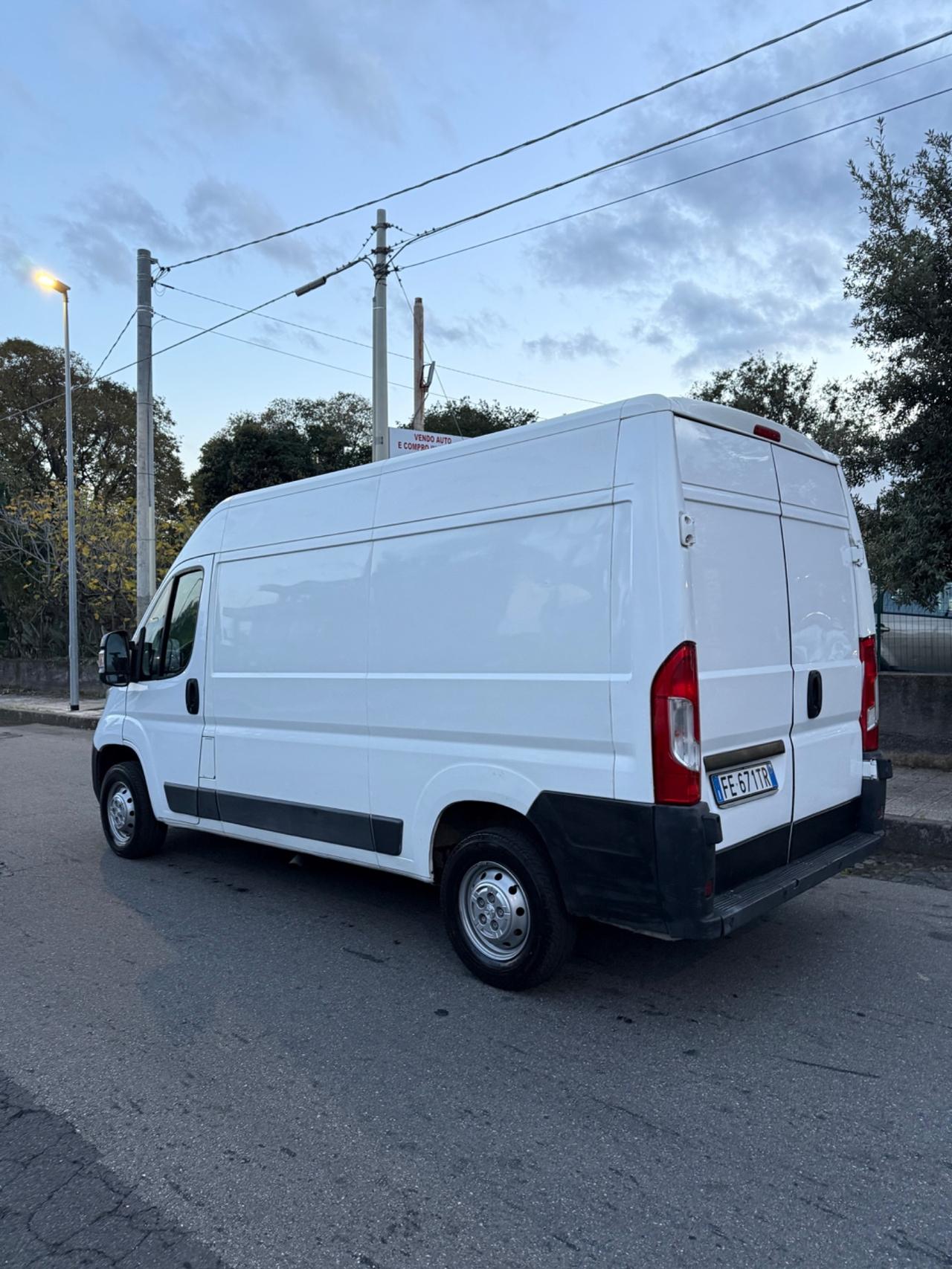 Peugeot Boxer 2.0 Diesel 130cv