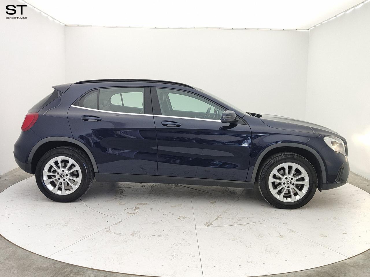 Mercedes-Benz GLA (X156) - GLA 180 d Executive