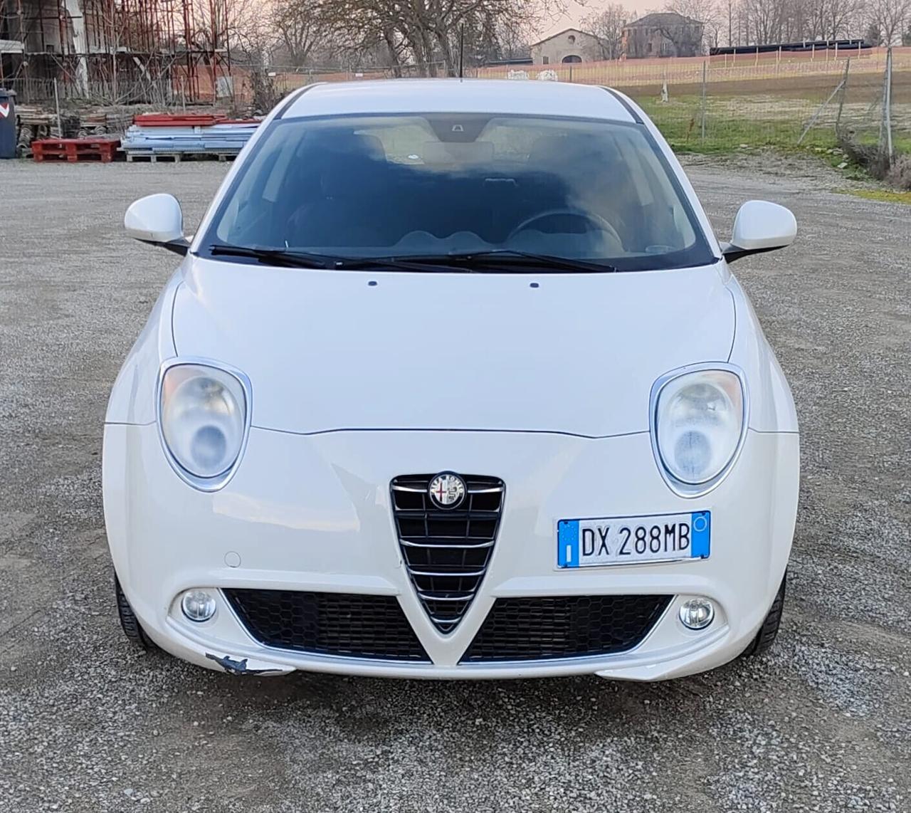 Alfa Romeo MiTo 1.6 JTDm 16V Distinctive Sport Pack