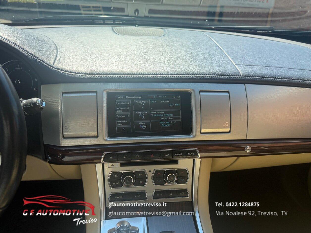 Jaguar XF Berlina XF 2.2d Luxury 200cv auto