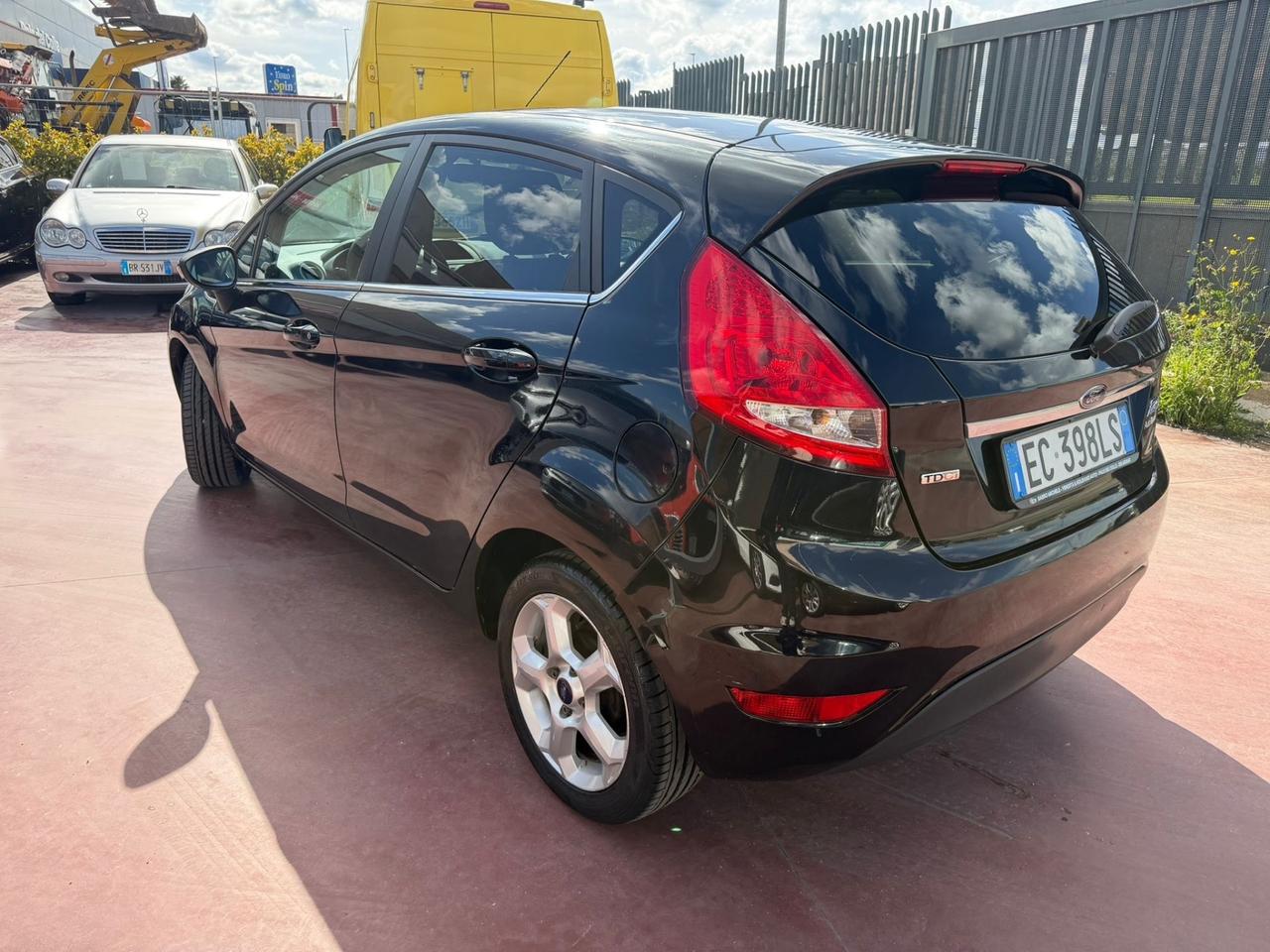 Ford Fiesta 1.4 TDCi 5p. Titanium