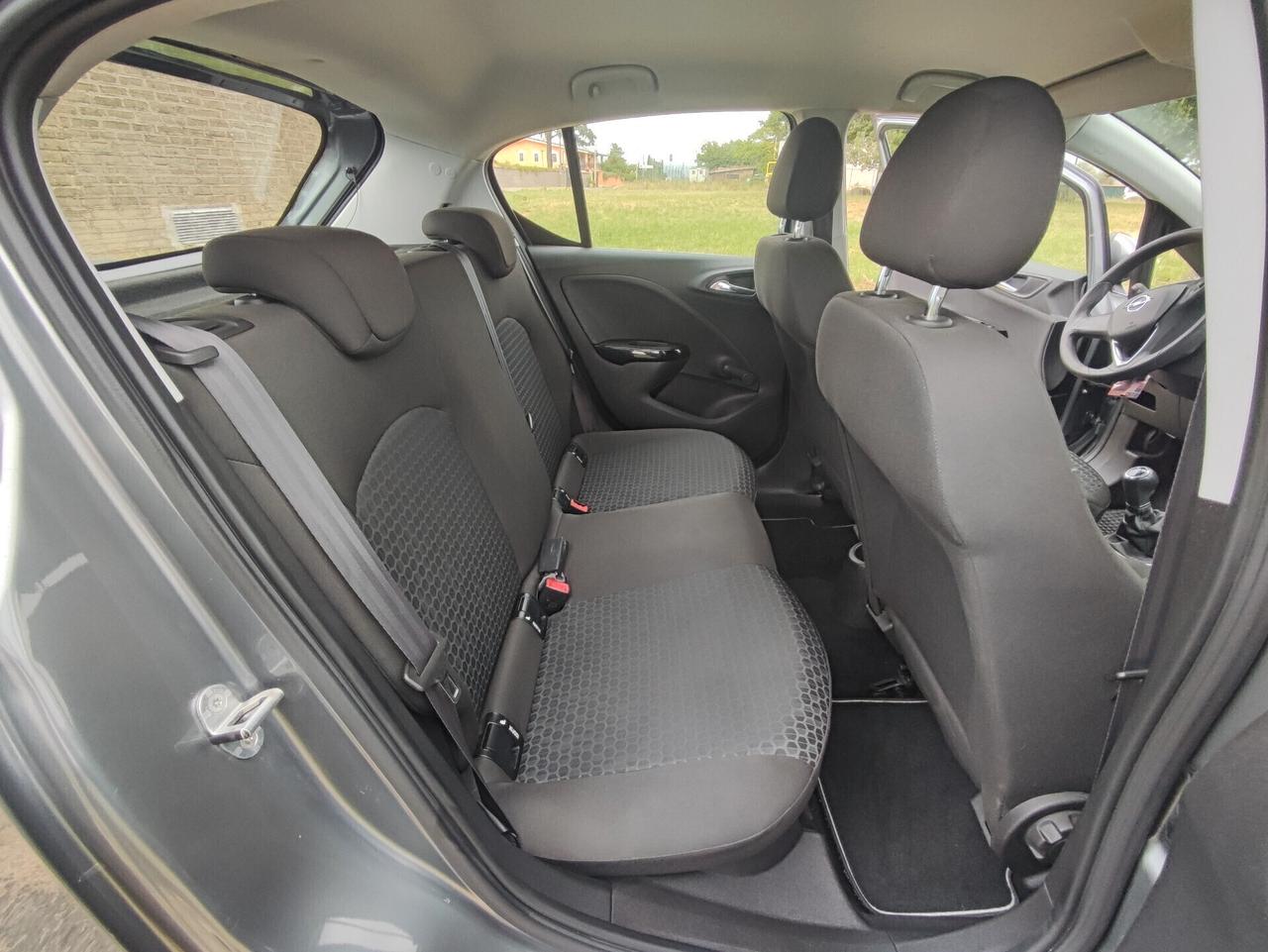 Opel Corsa 1.2 5 porte b-Color
