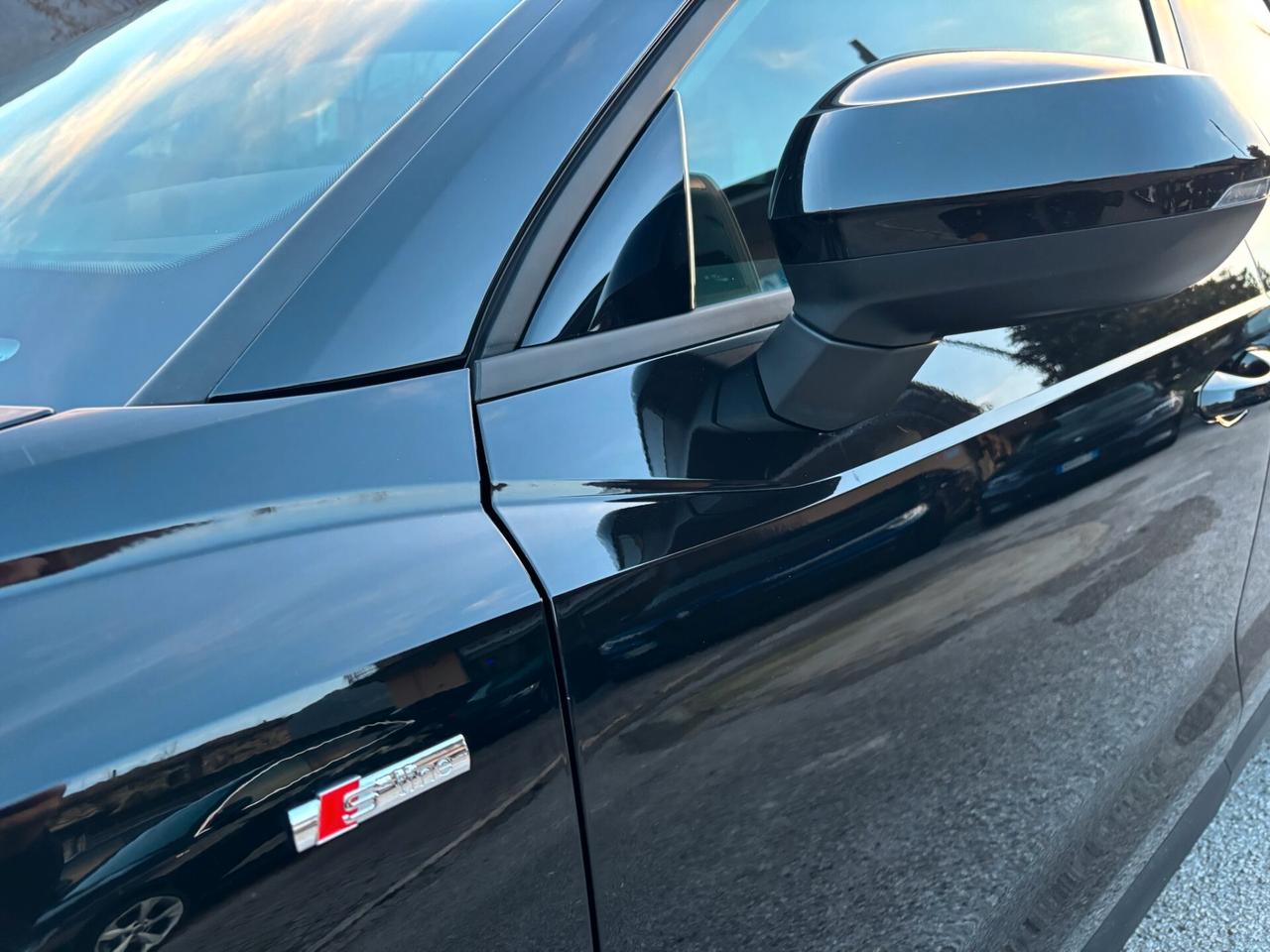 Audi Q3 35 TDI quattro S tronic line edition MY 22 KM 98.000 -BLACK