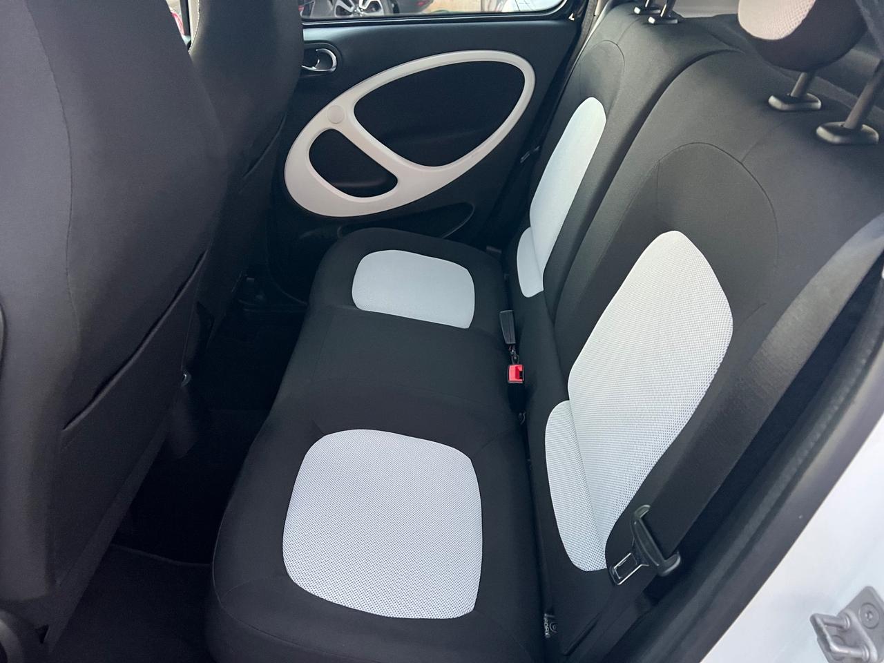 Smart ForFour 70 1.0 Passion