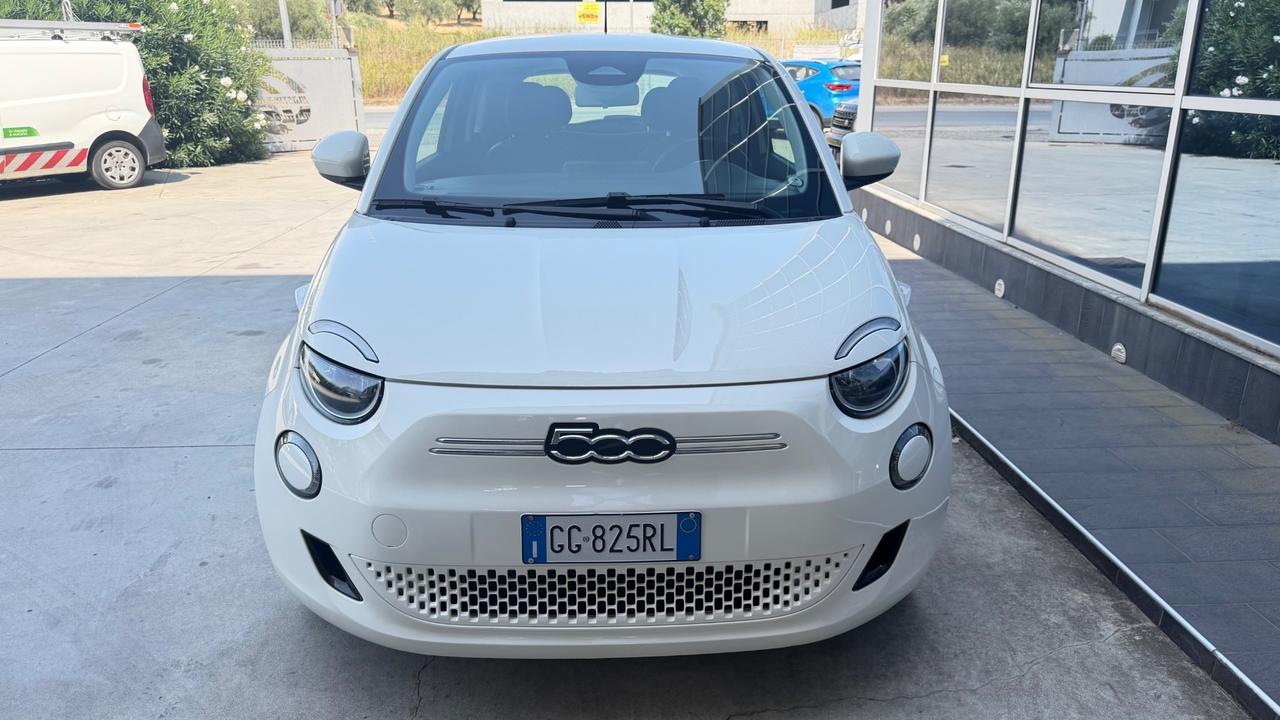 Fiat 500 500e Berlina 42 kWh Icon 118cv