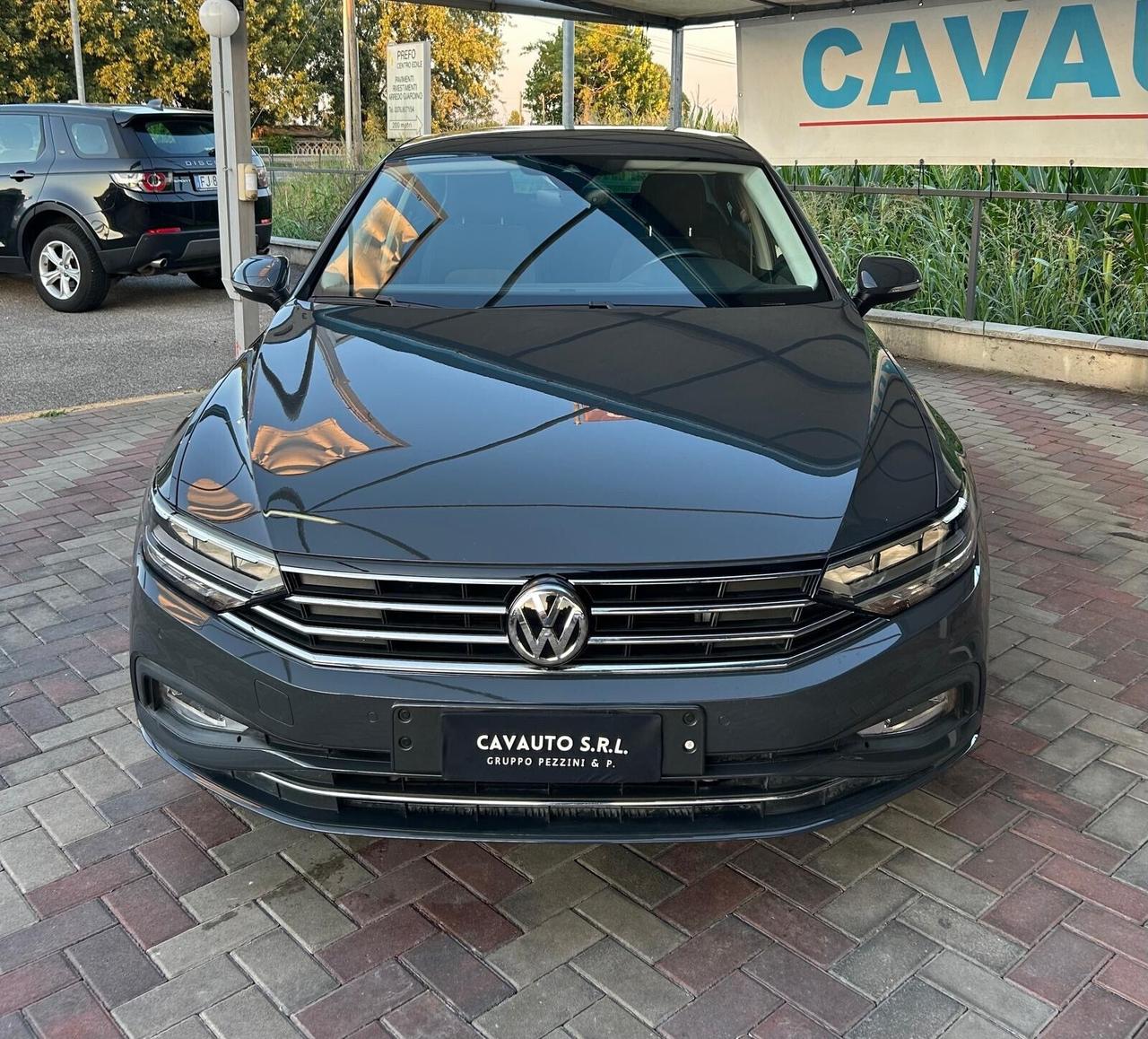 Volkswagen Passat 1.6 TDI SCR DSG Business BMT