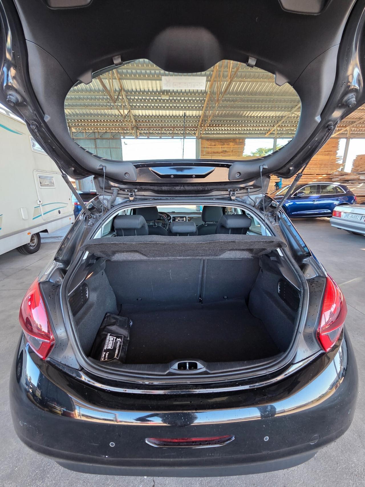 Peugeot 208 BlueHDi 75 5 porte Active