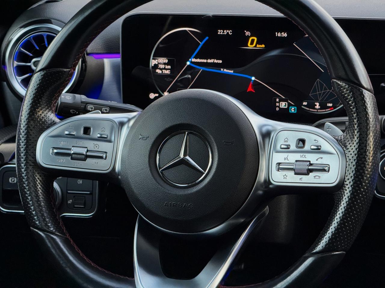 Mercedes-Benz A 180 d Premium AMG TETTO BURMESTER