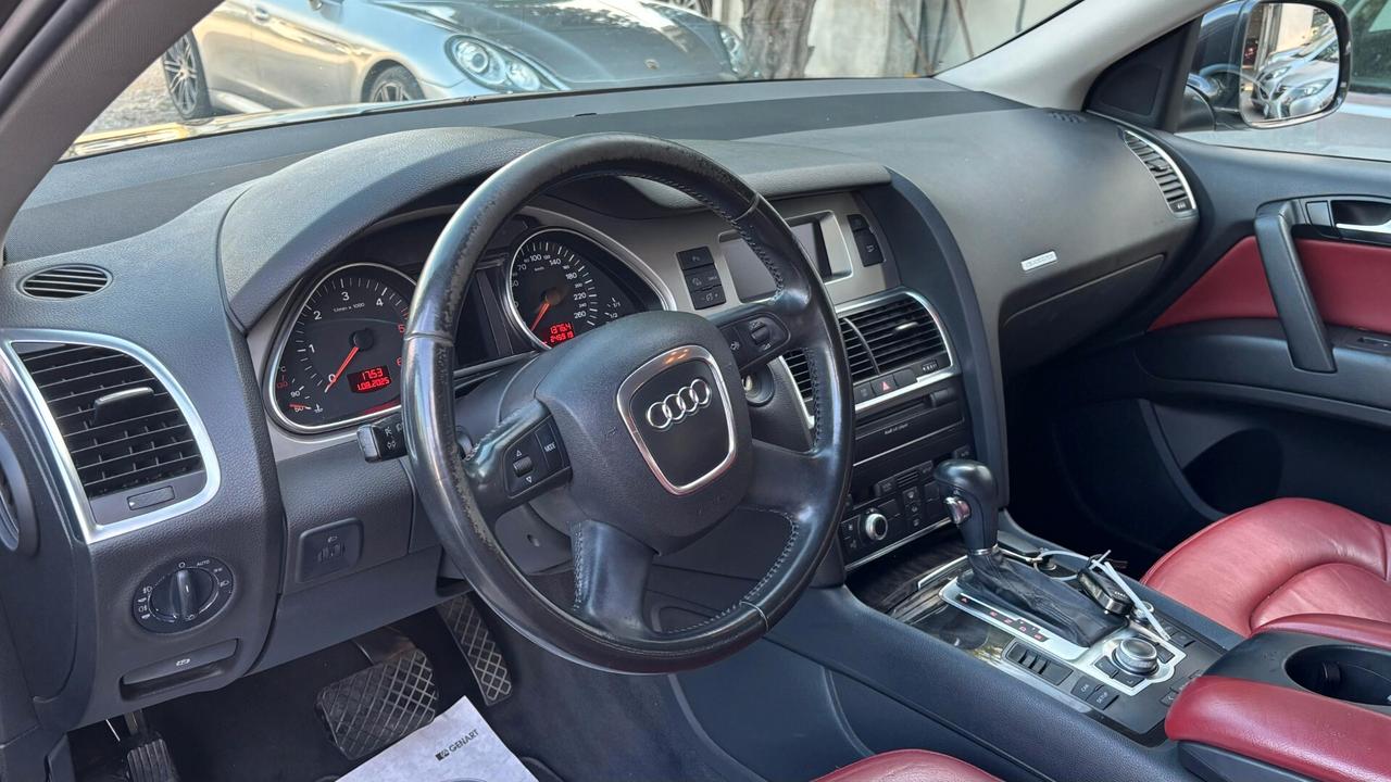 Audi Q7 3.0 V6 TDI 233CV quattro tiptronic