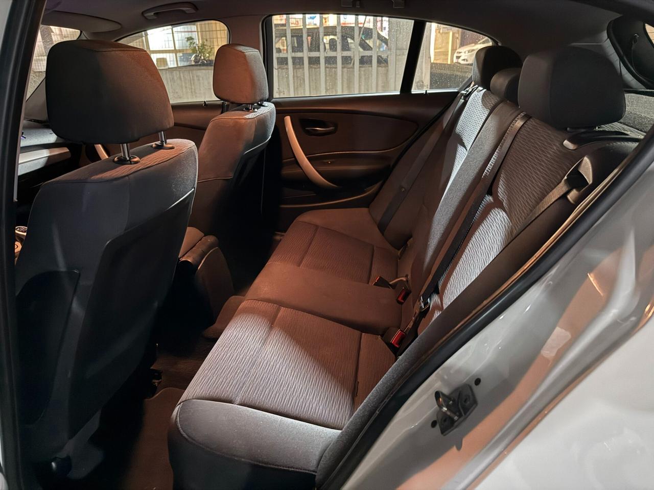 BMW 118D 143CV FUTURA - 2010