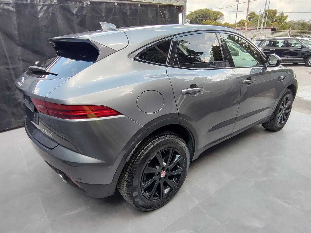 Jaguar E-Pace 2.0 BENZINA 200cv R-Dynamic S