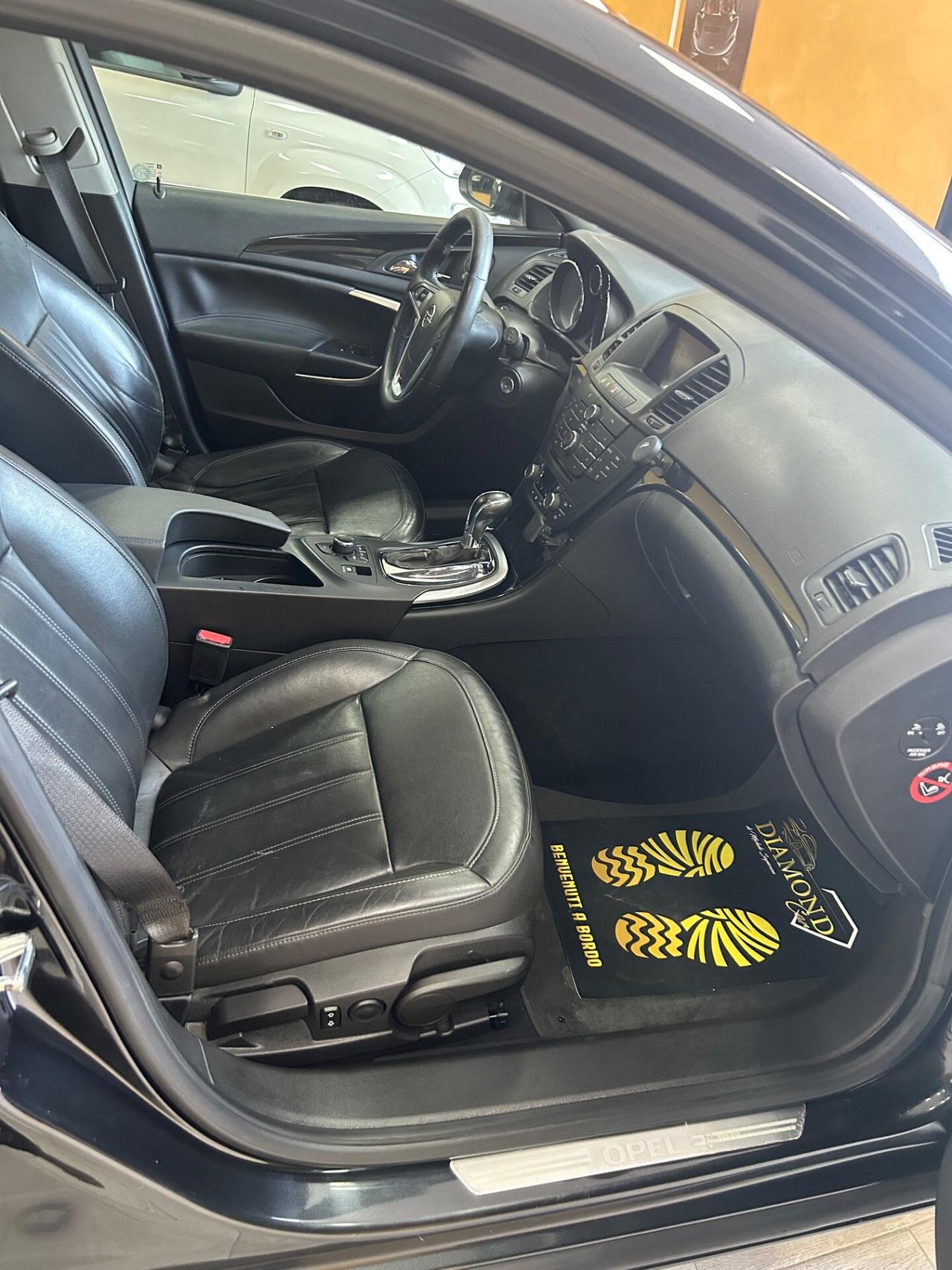 OPEL INSIGNIA 2.0Cdti 160 cv “X COMMERCIANTI”-2010