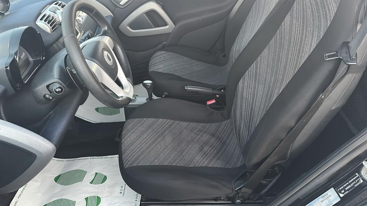 Smart ForTwo 1000 52 kW MHD coupé pure