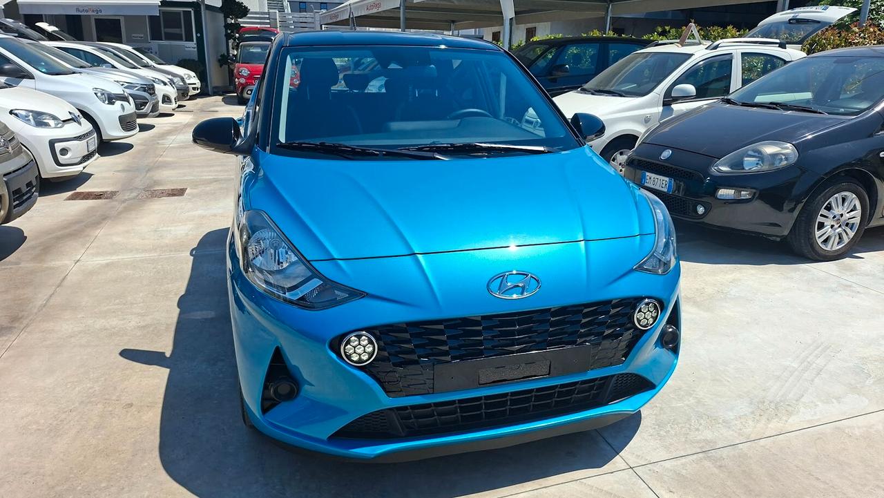 Hyundai i10 1.0 Benzina con telecamera 2020