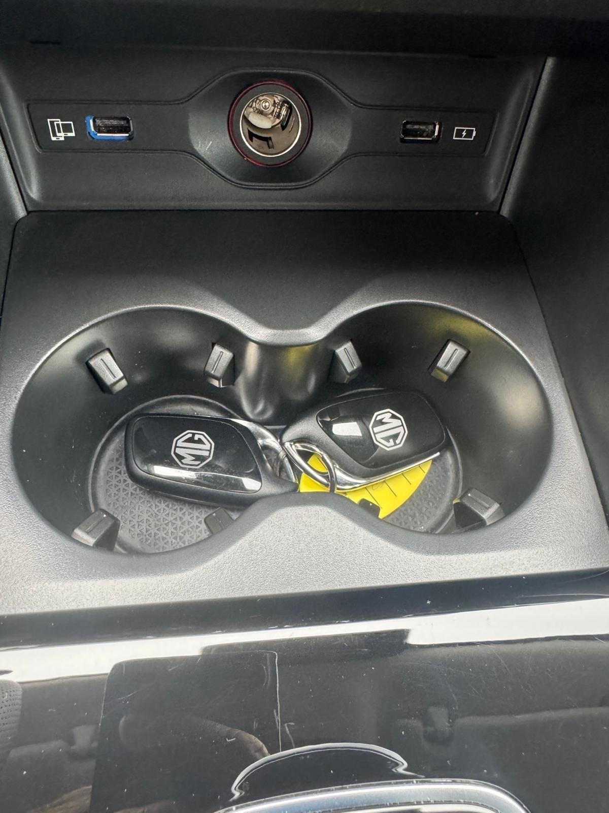 Mg HS PHEV Comfort