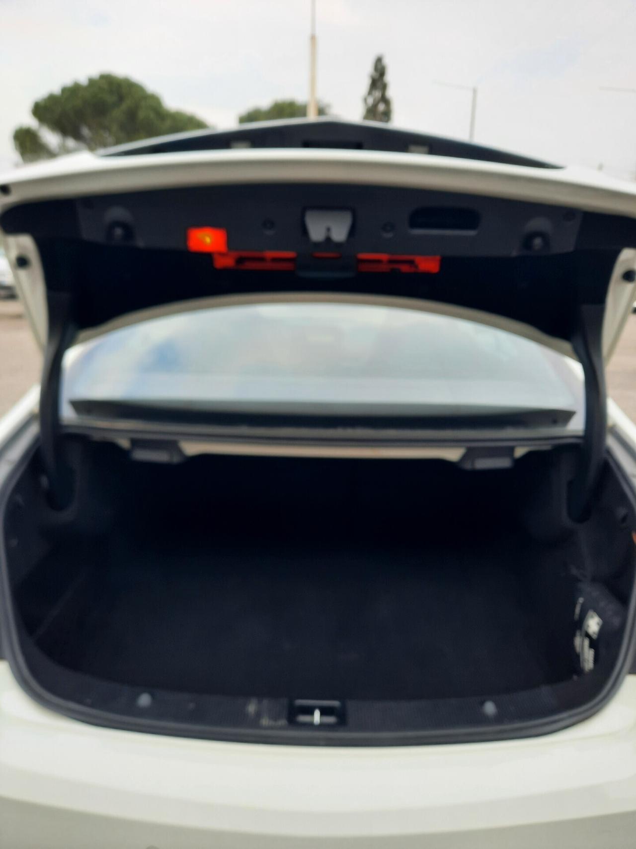 Mercedes-benz E 350 CDI AMG Coupé BlueEFFICIENCY Avantgarde