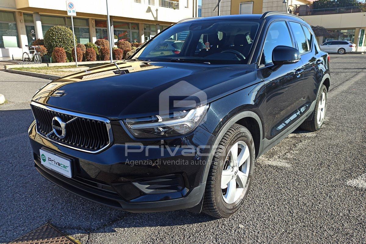 VOLVO XC40 T2 Geartronic Momentum Core