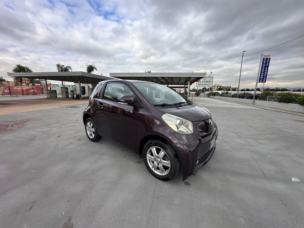 Toyota iQ 1.0