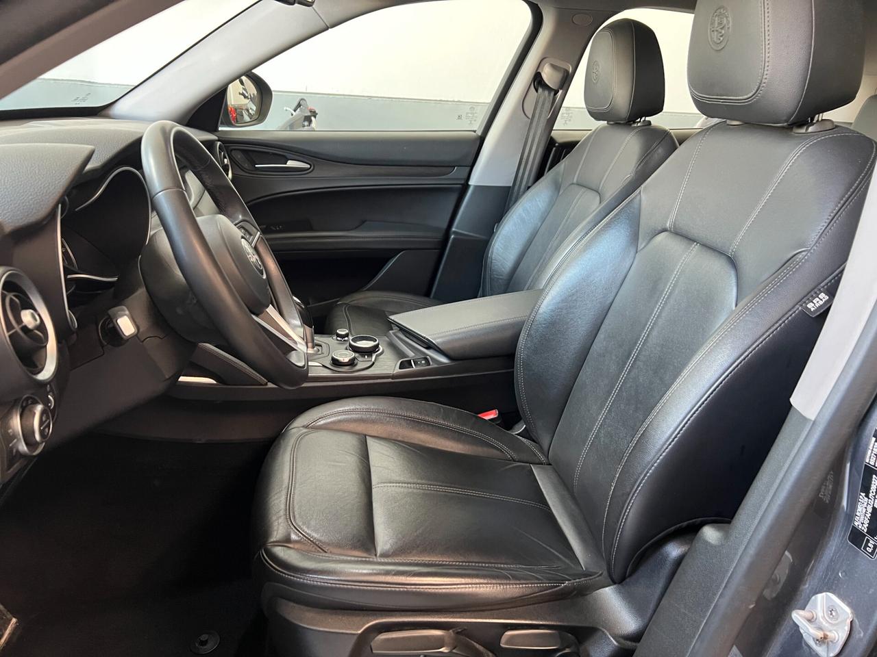 Alfa Romeo Stelvio 2.2 Turbodiesel 210 CV AT8 Q4 Super