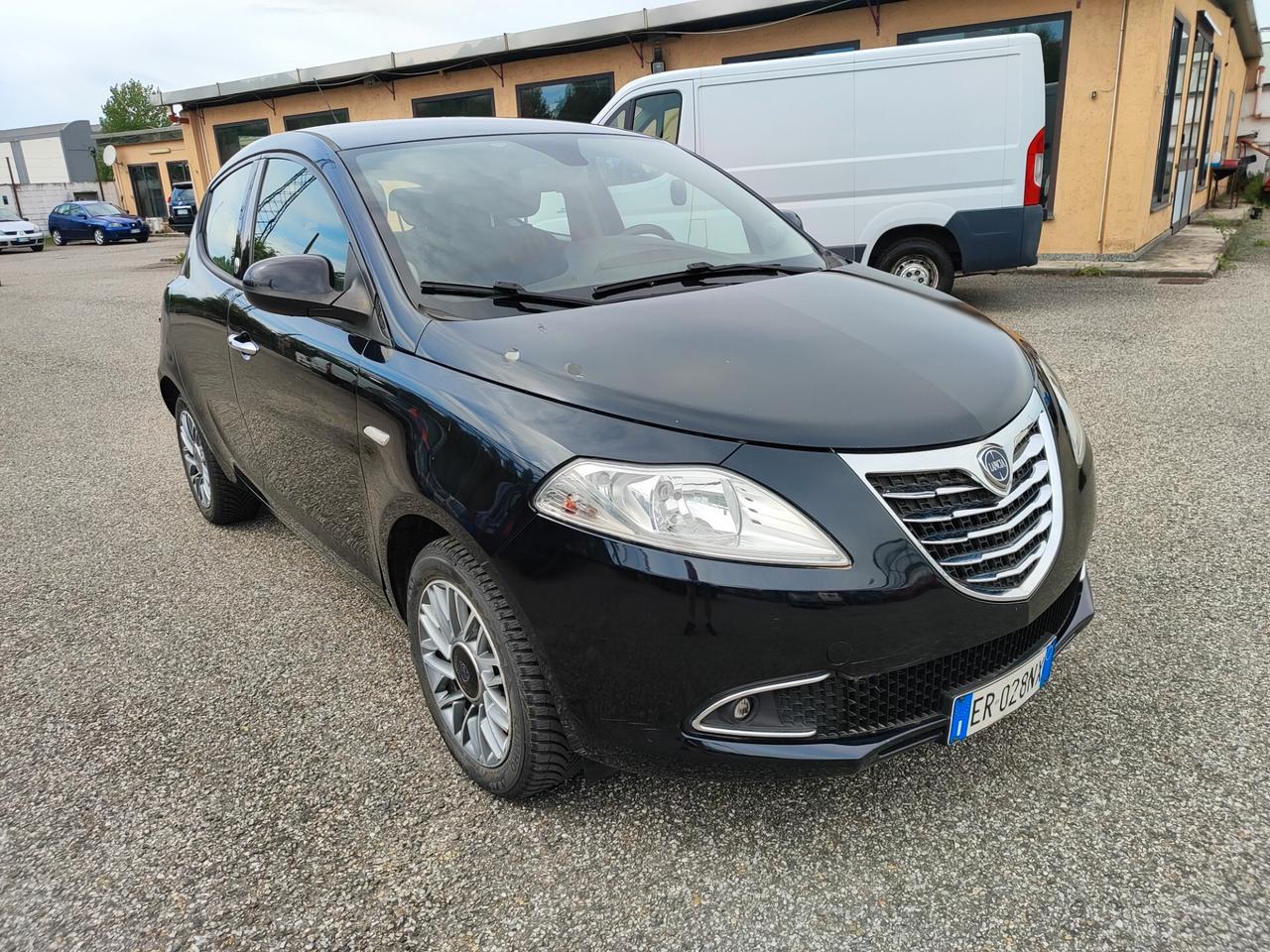 Lancia Ypsilon 1.2 69 CV 5 porte GPL Ecochic Gold