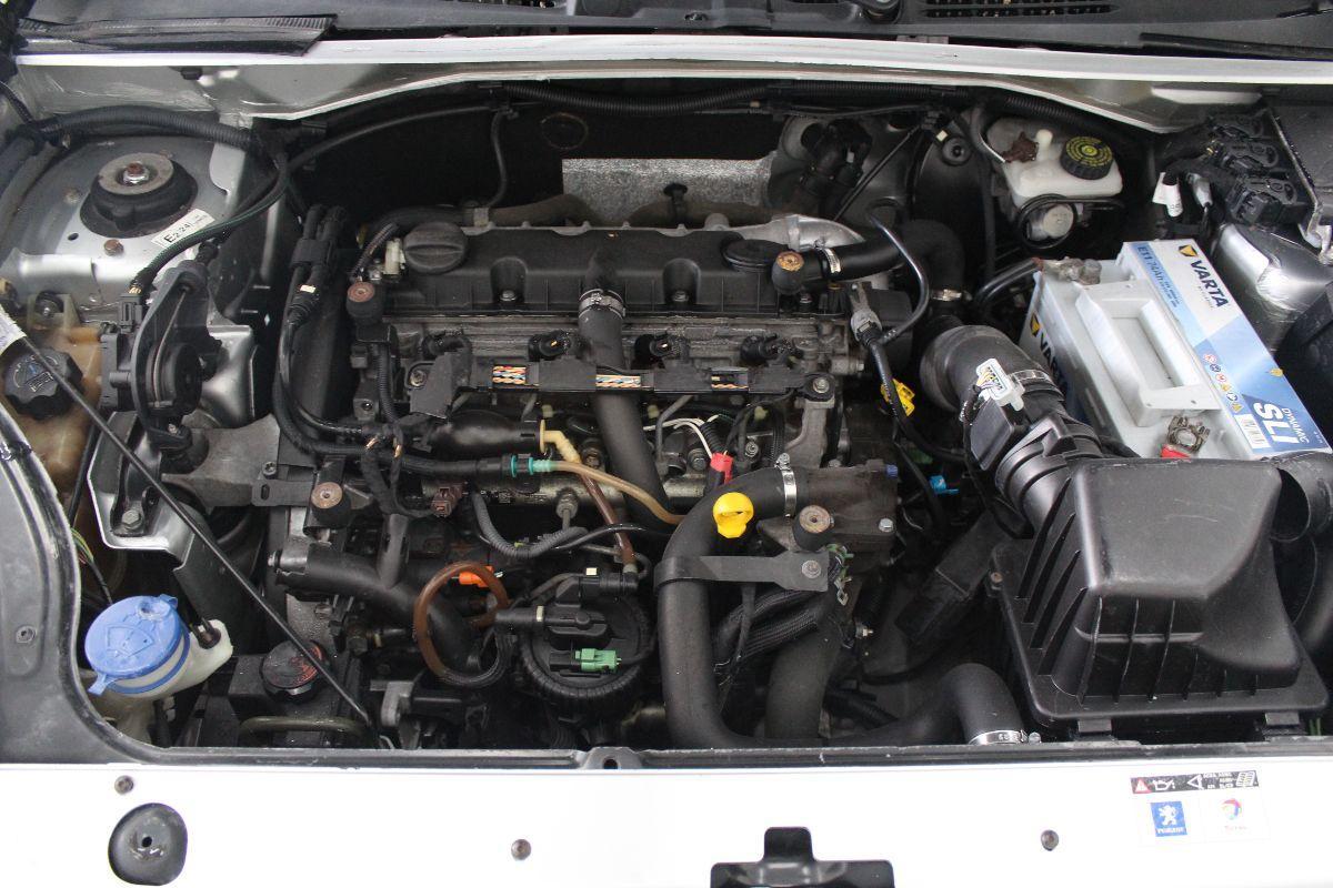 PEUGEOT RANCH 2,0 HDI XT N1