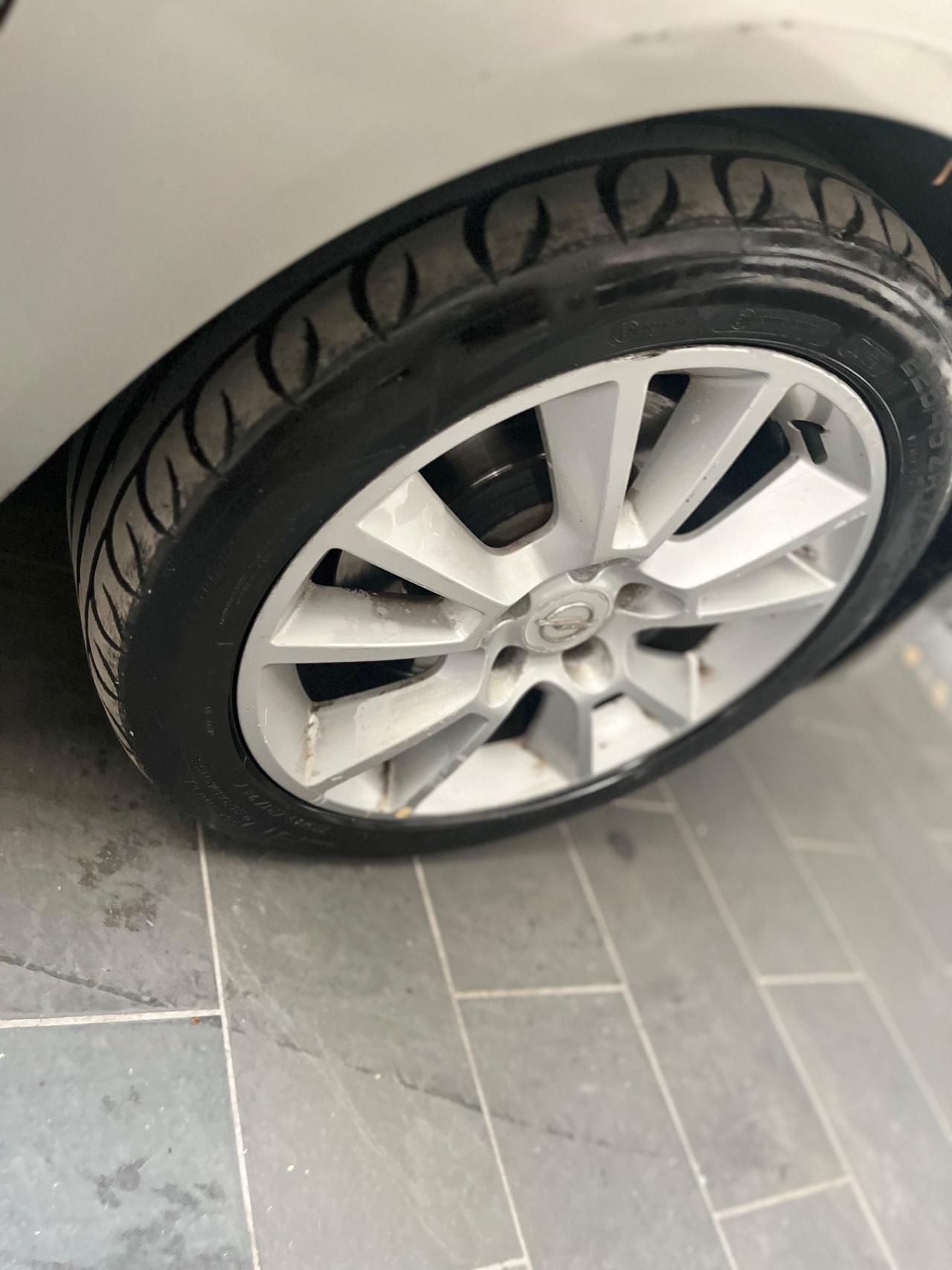 Opel Zafira 1.9 CDTI 101CV Cosmo