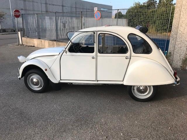 Citroen 2CV 6 Special