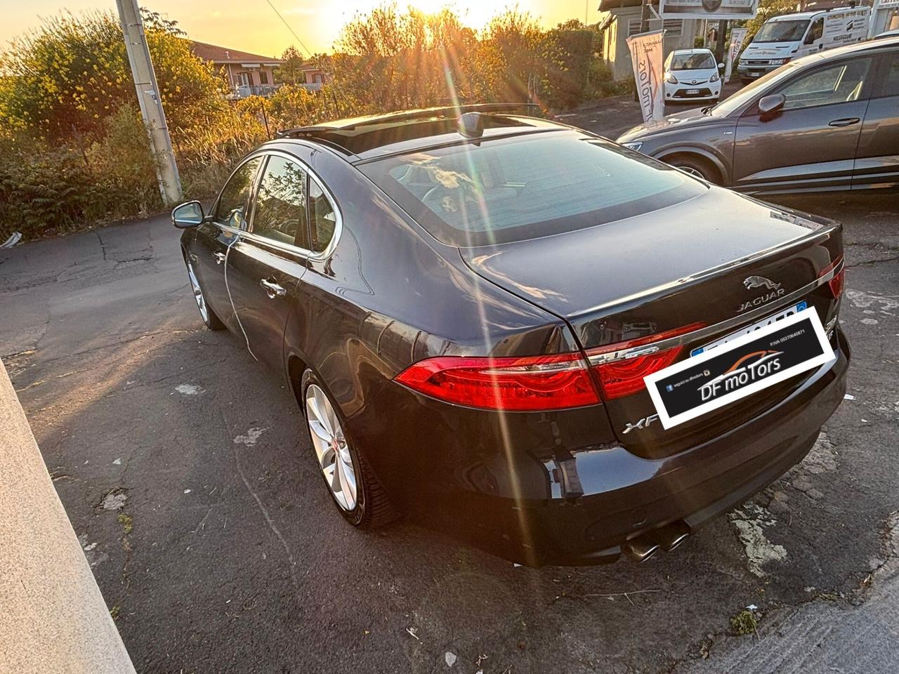 Jaguar XF 2.0 AWD 180 CV