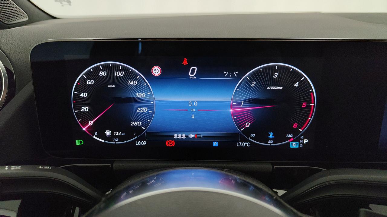 Mercedes-Benz GLA 200 d automatic