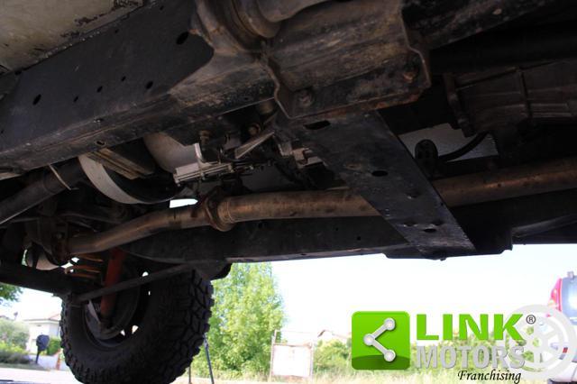 LAND ROVER Defender 90 2.5 Td5