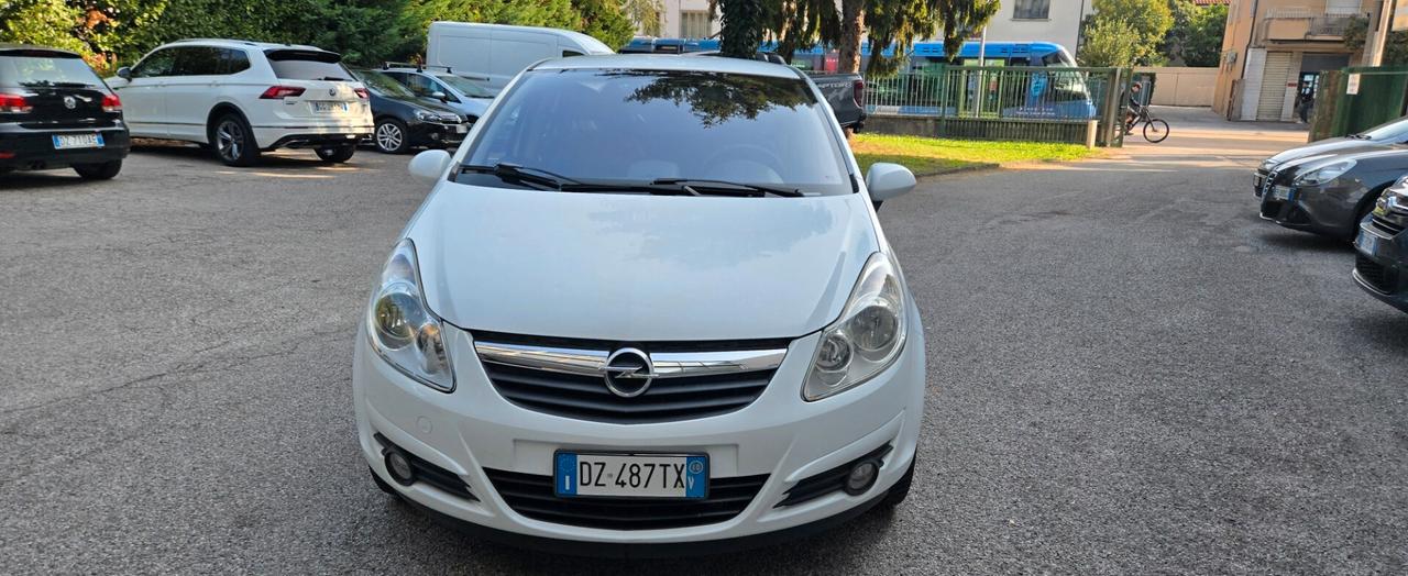 Opel Corsa 1.3 CDTI 75CV ecoFLEX 5 porte Cosmo