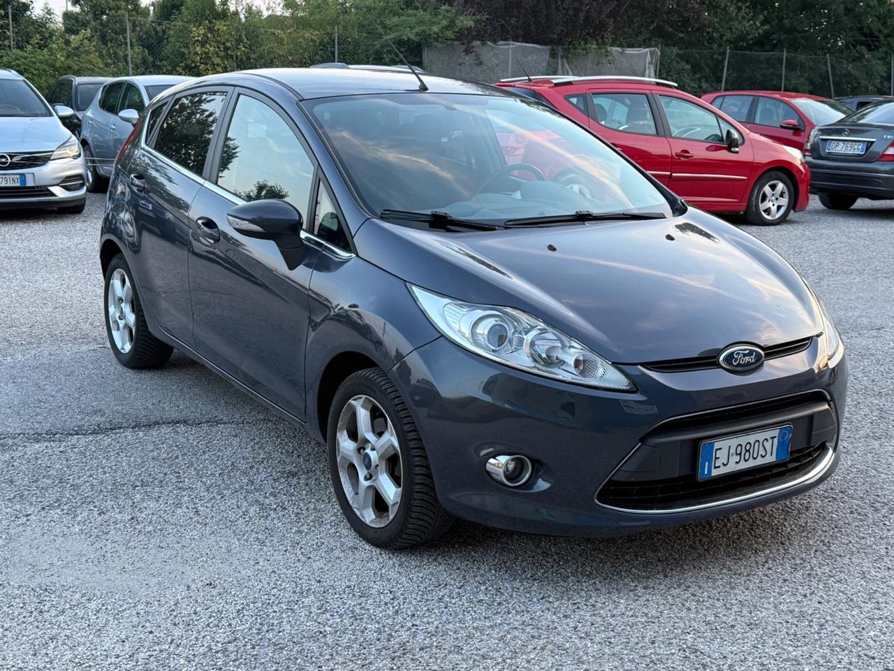 Ford Fiesta 1.4 TDCi 70CV 5 porte Titanium