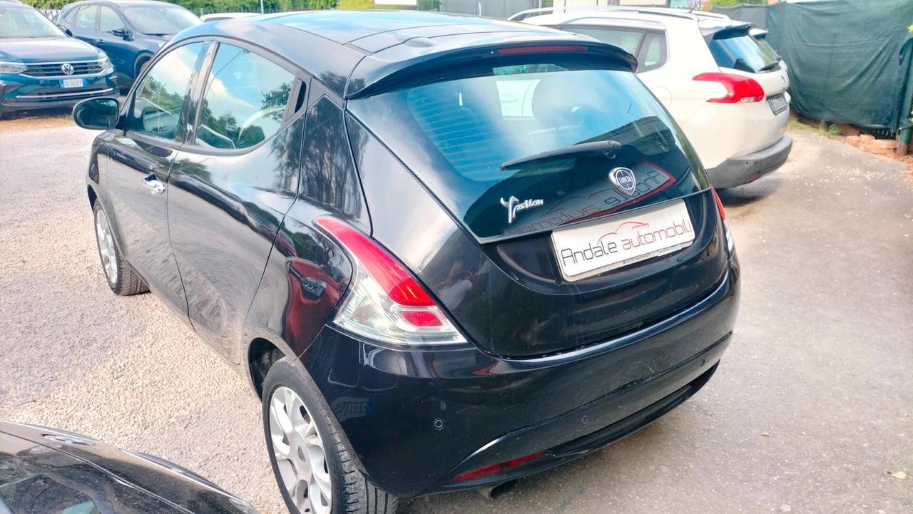 Lancia Ypsilon 1.2 DOPPIO TETTO NAVIGATORE PREZZO REALE