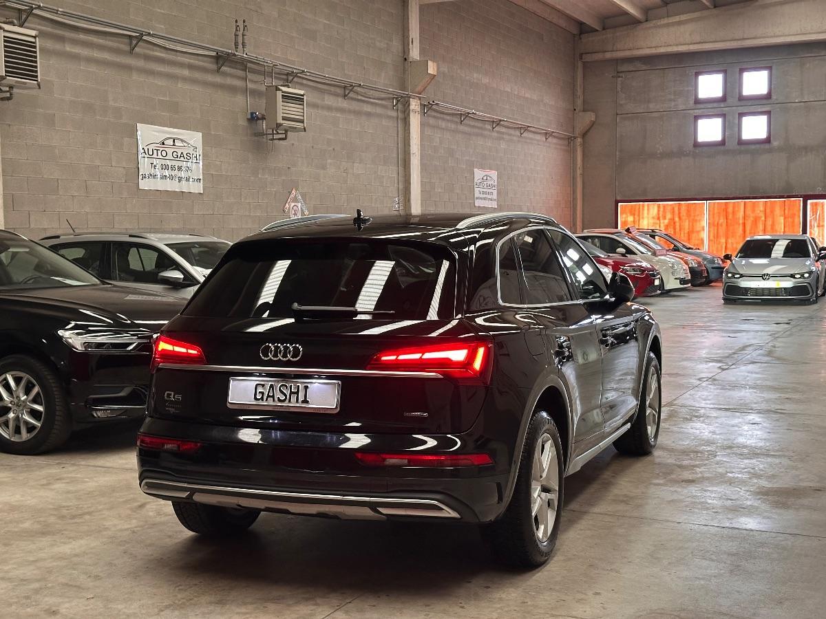 AUDI - Q5 - 40 TDI quattro S tronic Business