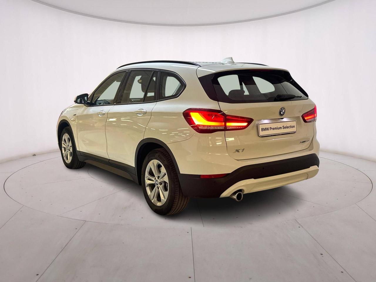 BMW X1 xDrive25e Advantage