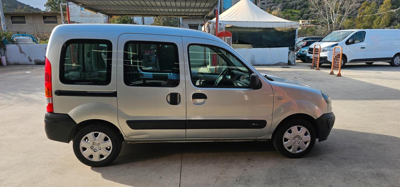 Renault Kangoo 1.2 16V 5p. Confort