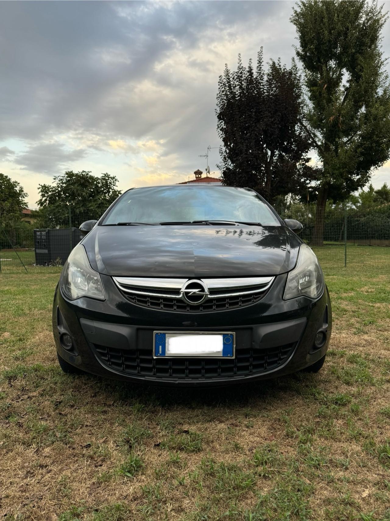 Opel Corsa 1.2 5 porte Sport